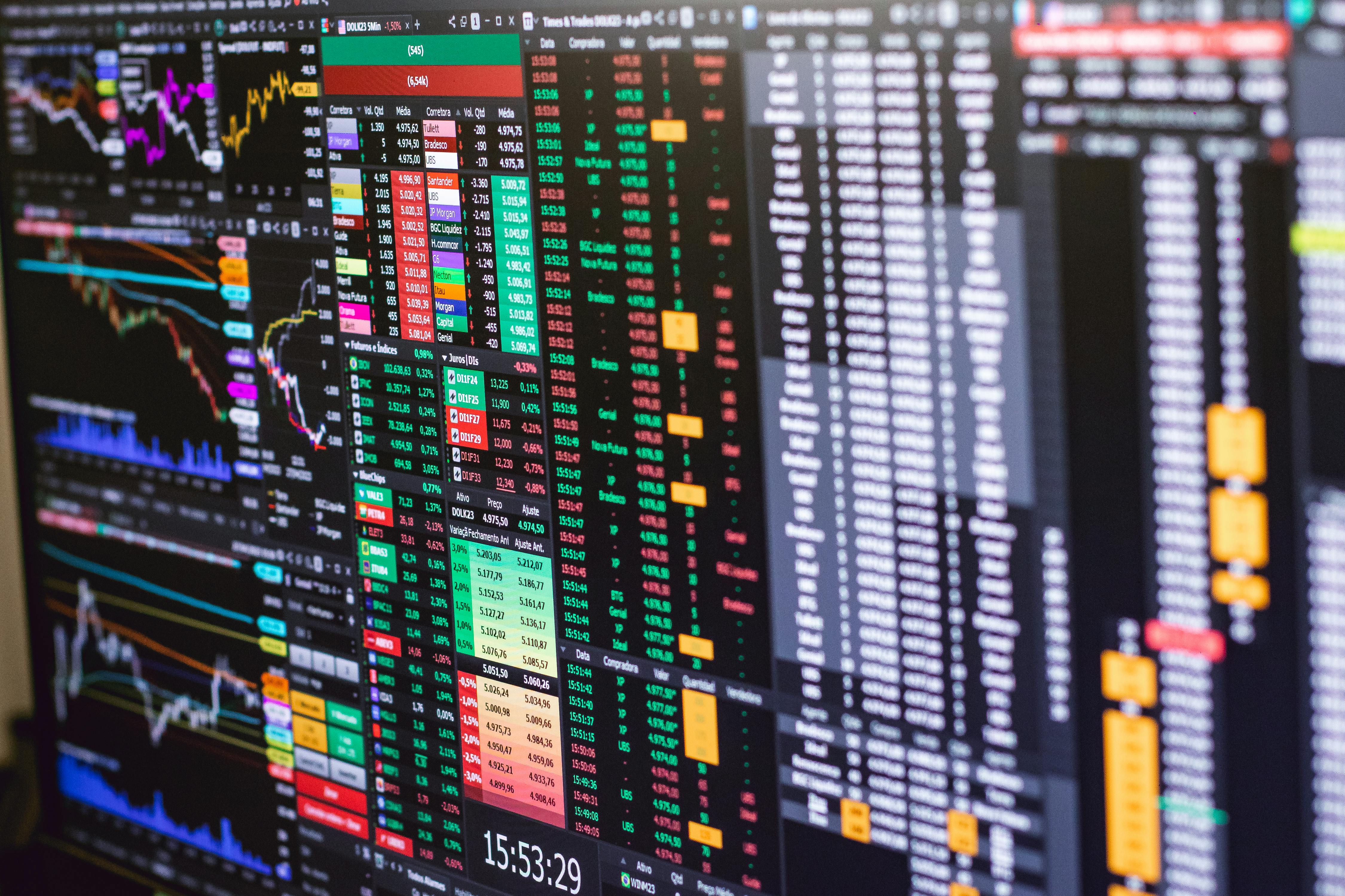 PPI Looms: Futures Flatline Before Inflation Showdown